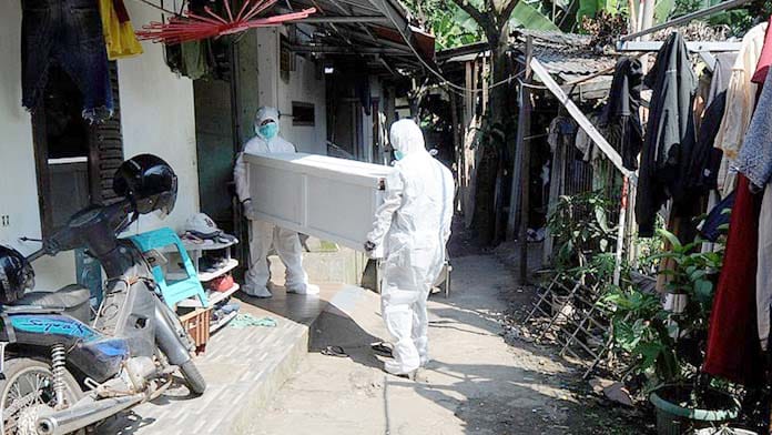 COVID burial indonesia