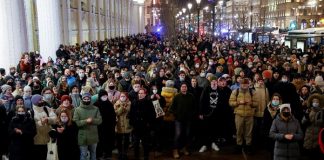 Defiant protests across Russia say no to war