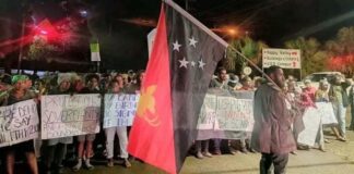 PNG students take to the streets against war