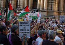 Hundreds rally to defy NSW protest ban and say no to Herzog visit