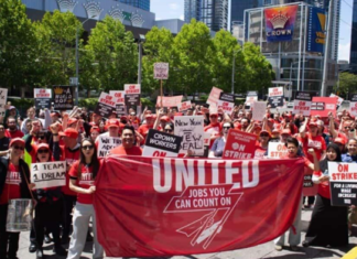 Crown Casino workers need to go all in to call management’s bluff