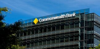 Big bank tech workers strike to reboot pay deal