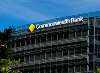 Big bank tech workers strike to reboot pay deal