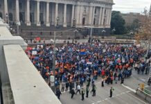 Vic health professionals march for pay justice