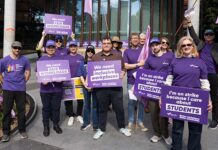 Sydney Uni staff strike for job security, free speech and pay